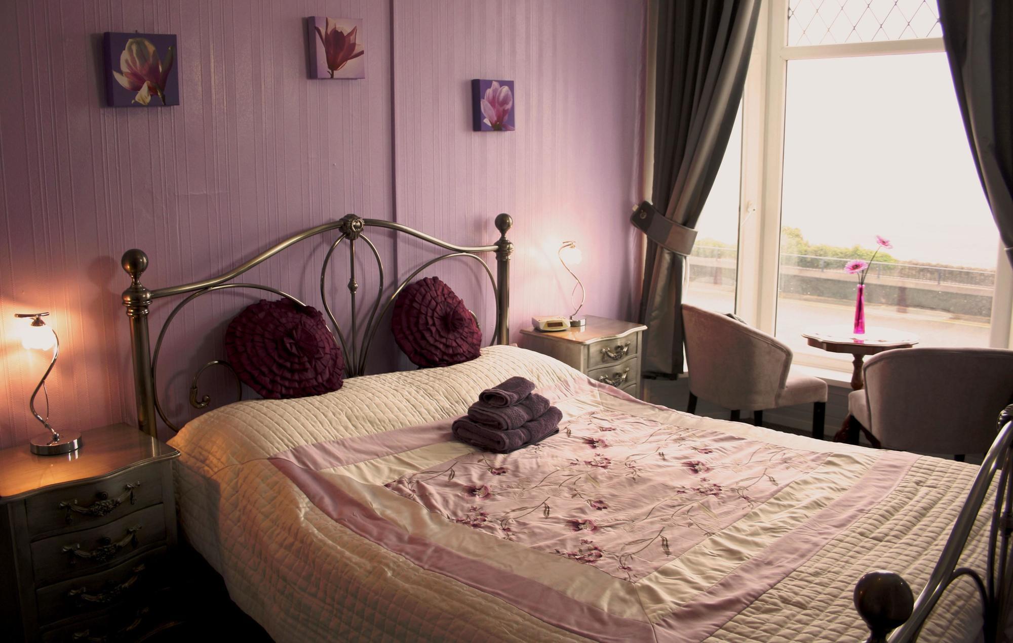 Devon View Guesthouse Суонзи Екстериор снимка