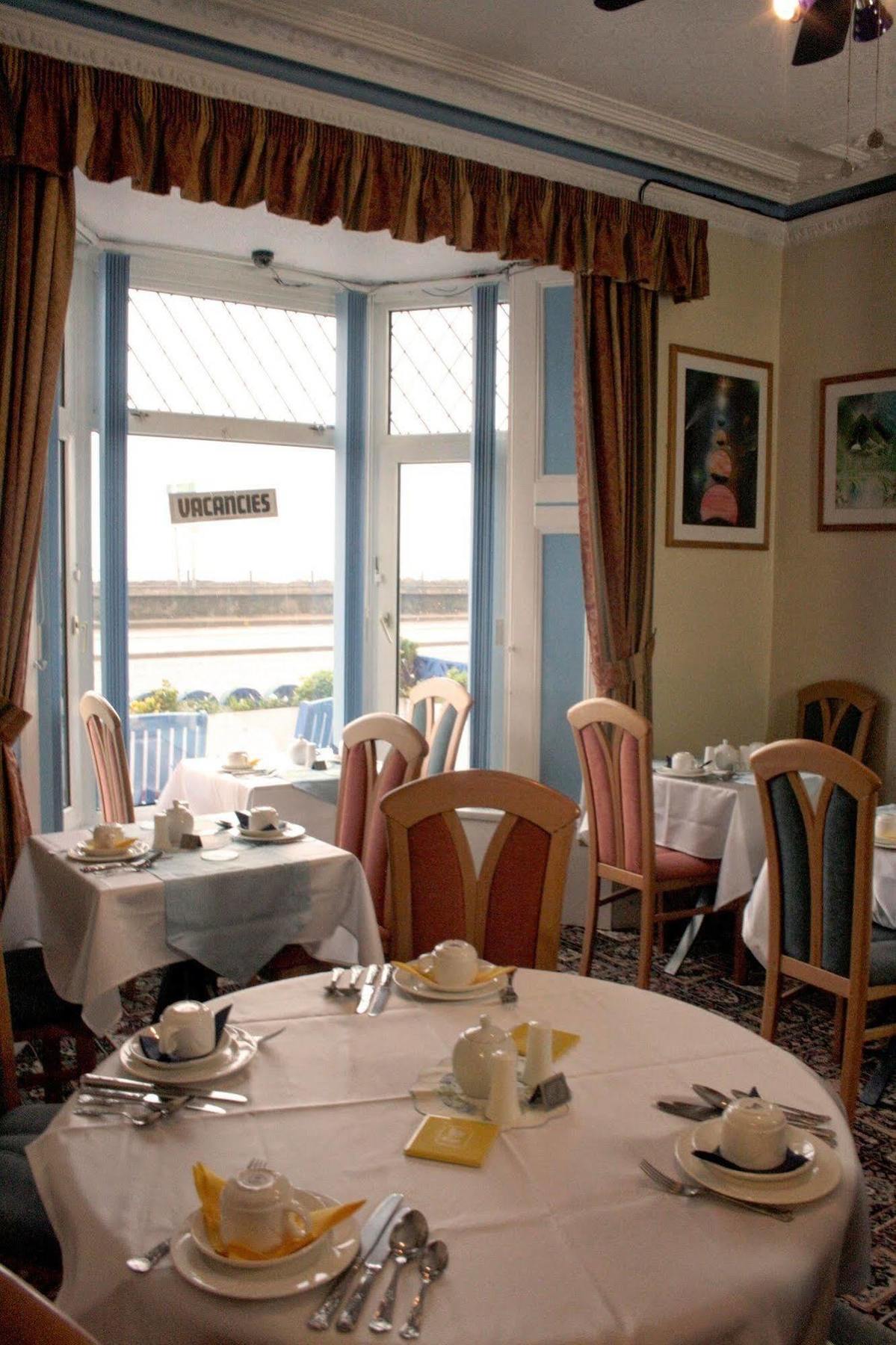 Devon View Guesthouse Суонзи Екстериор снимка