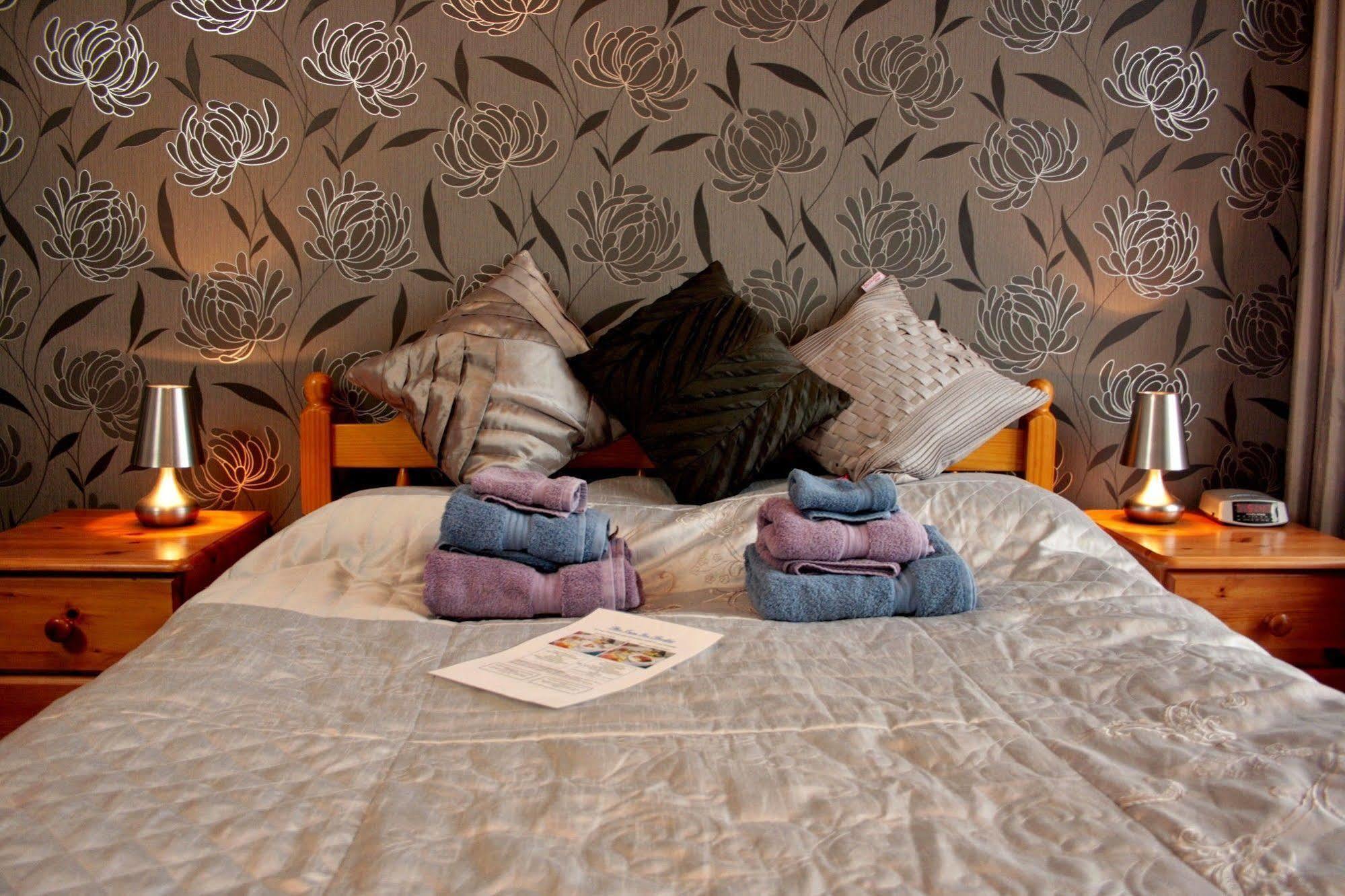 Devon View Guesthouse Суонзи Екстериор снимка