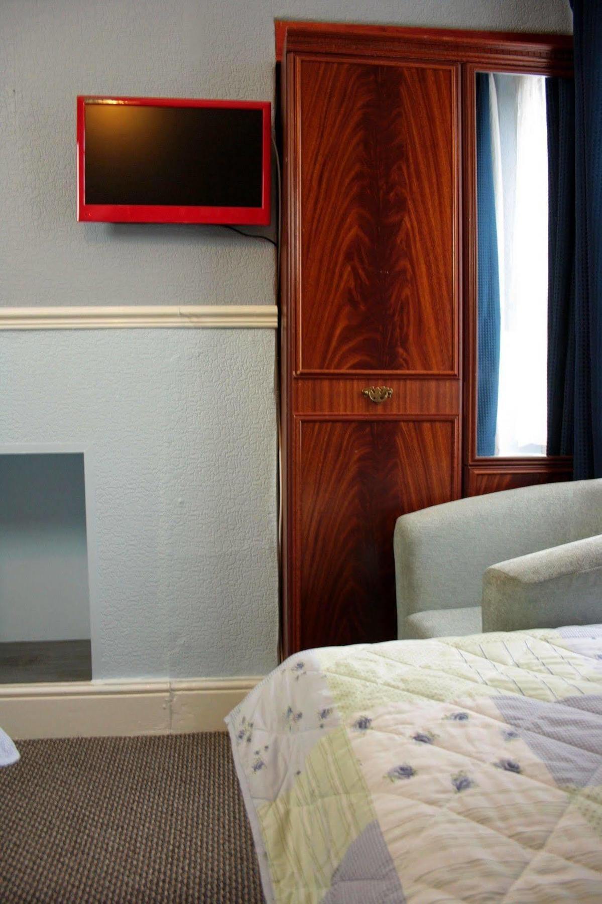 Devon View Guesthouse Суонзи Екстериор снимка