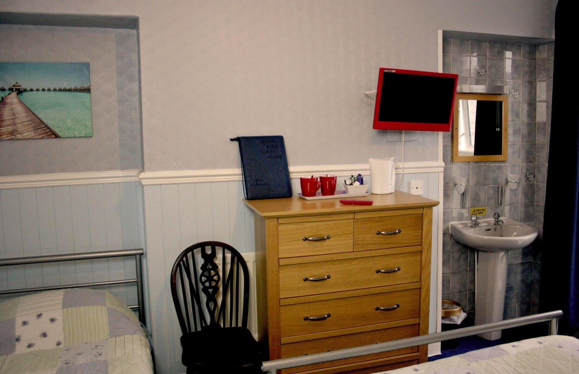 Devon View Guesthouse Суонзи Екстериор снимка